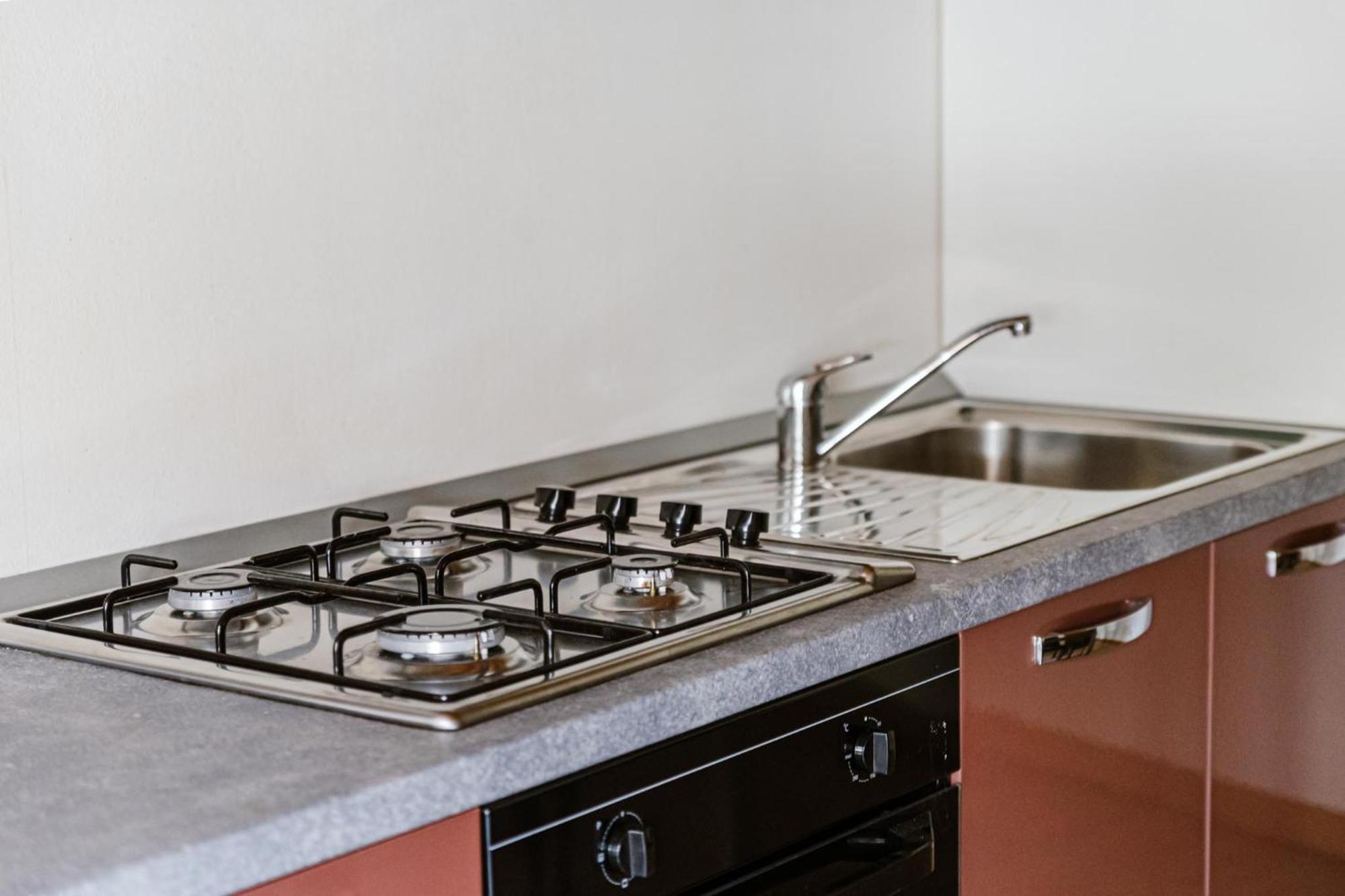 Cozy Castello Apartment Manerba del Garda Ngoại thất bức ảnh